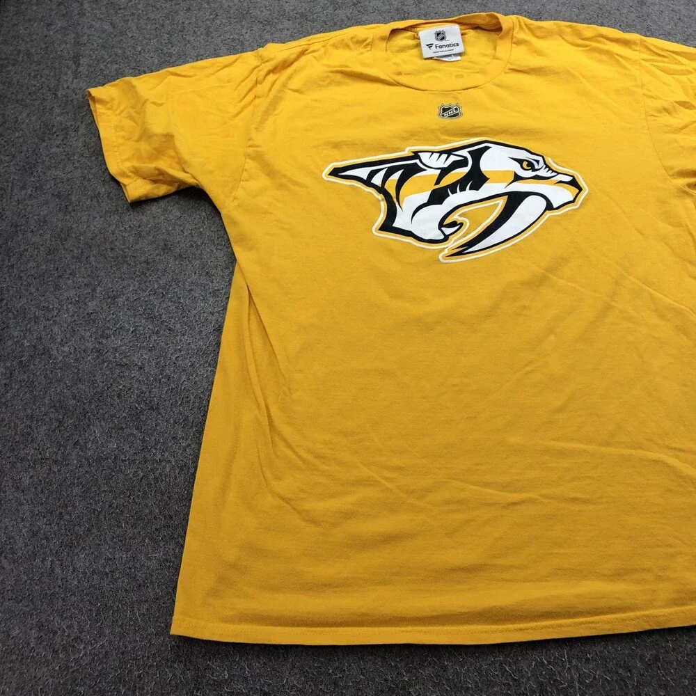 Nashville Predators Shirt Mens Medium Gold NHL Hockey Wayne Simmonds 17 Fanatics